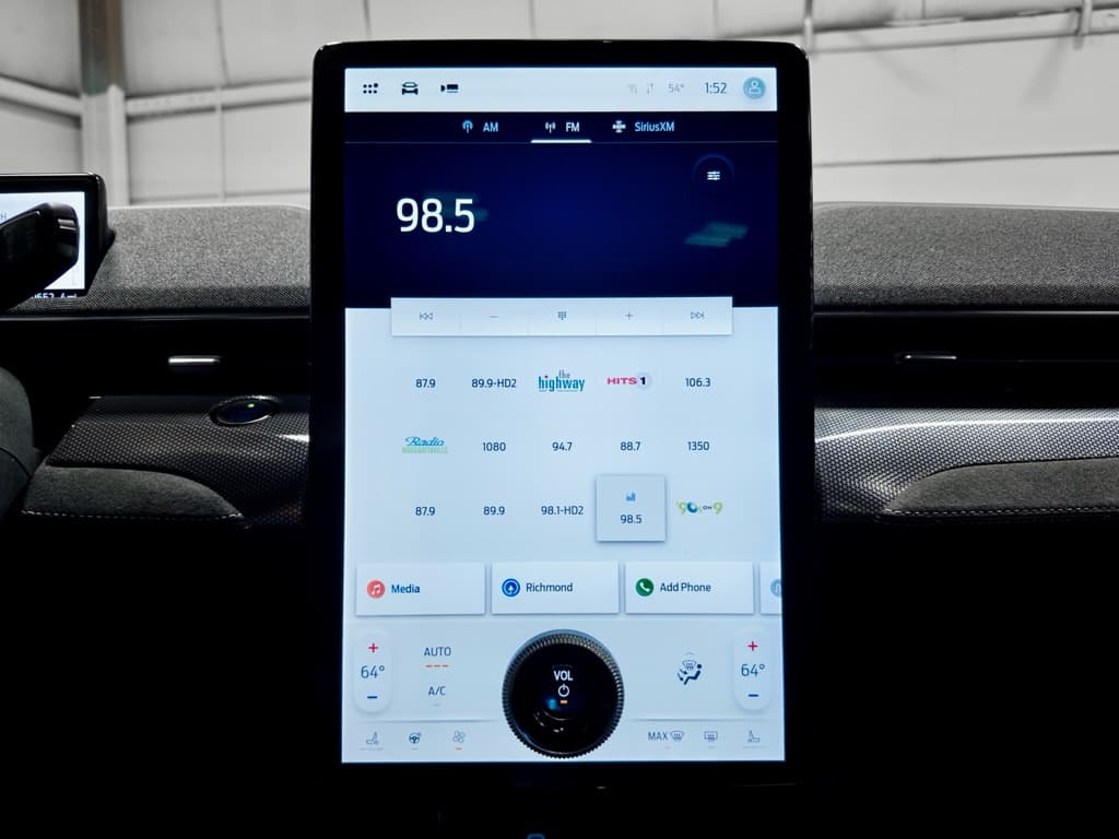 2021 Ford Mustang Mach-E view 12