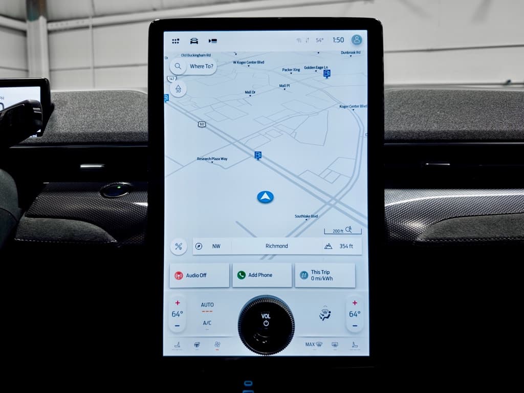 2021 Ford Mustang Mach-E view 9