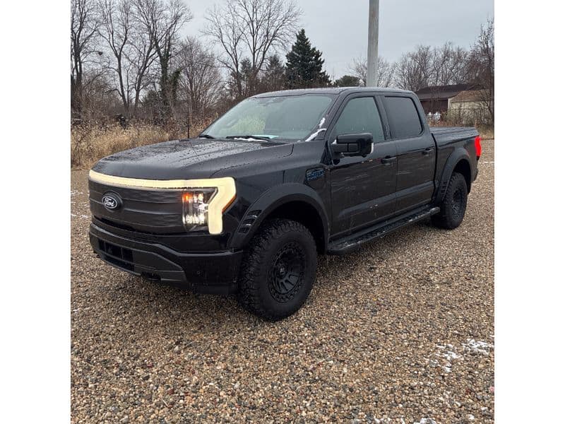 2024 Ford F-150 Lightning view 1