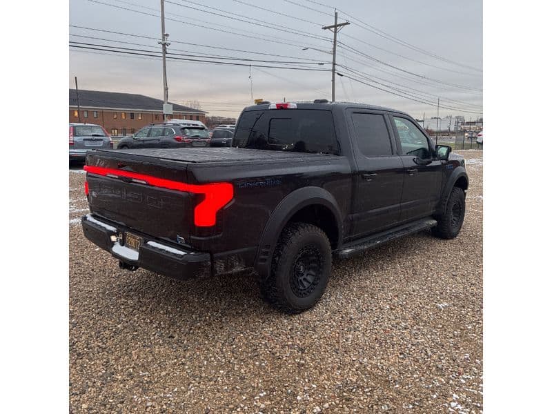 2024 Ford F-150 Lightning view 3