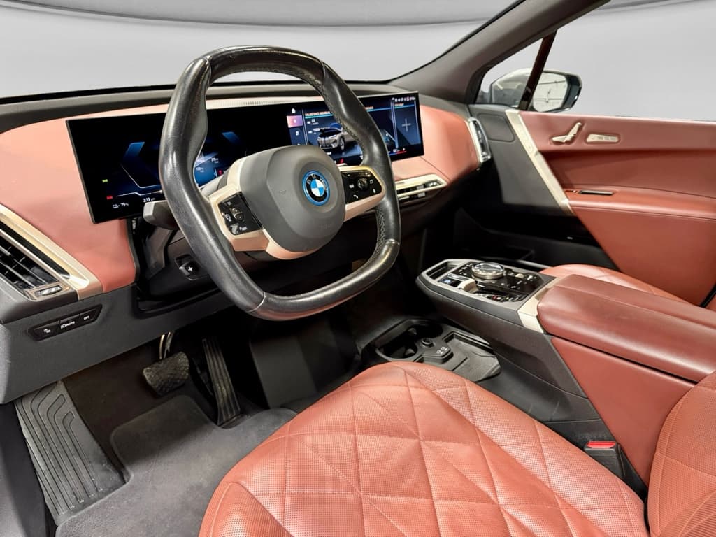 2023 BMW iX view 18
